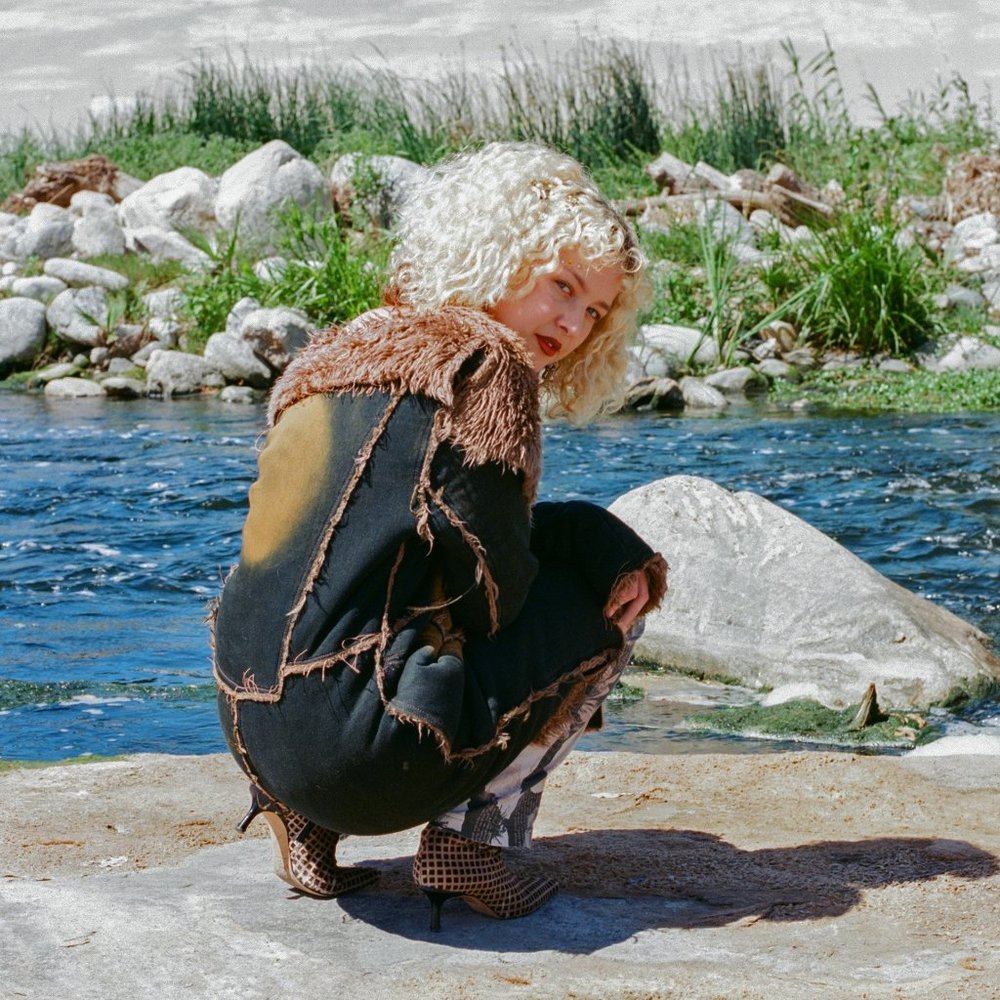 Meet your Posher, Olivia